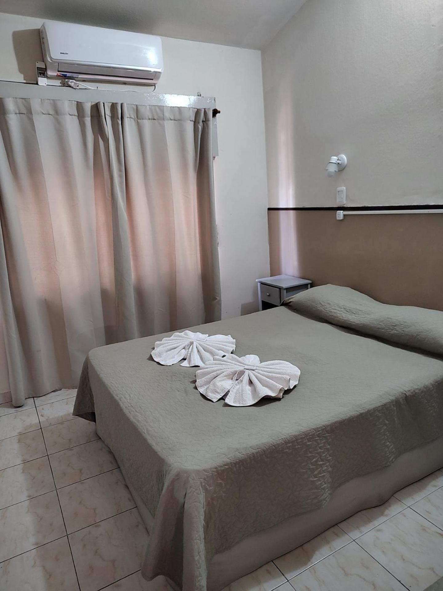 Hotel Nuevo Fatica Вилья-Карлос-Пас Экстерьер фото